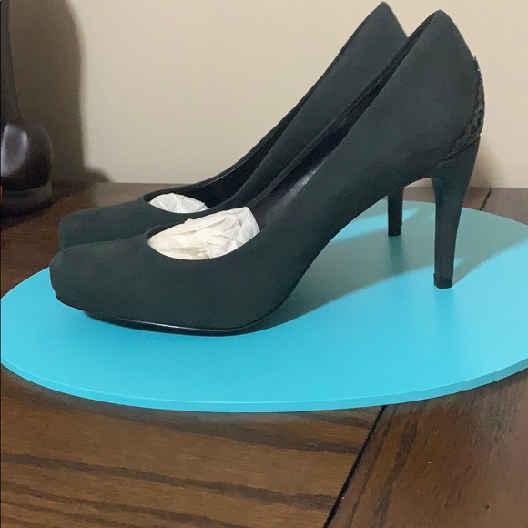 JC collection green suede leather heels - Picture 2 of 4